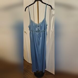 Vintage blue maxi night gown lace empire waist nylon